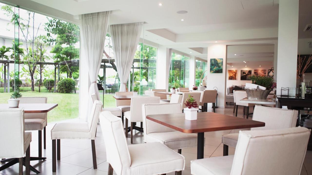 The White Garden Premier Saraburi Hotel Ban Dao Ruang  Exterior photo