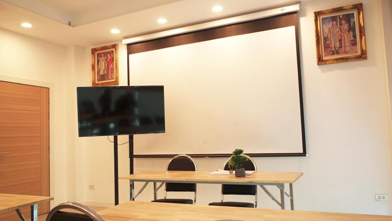 The White Garden Premier Saraburi Hotel Ban Dao Ruang  Exterior photo